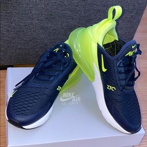 Air max 270s Women size 5